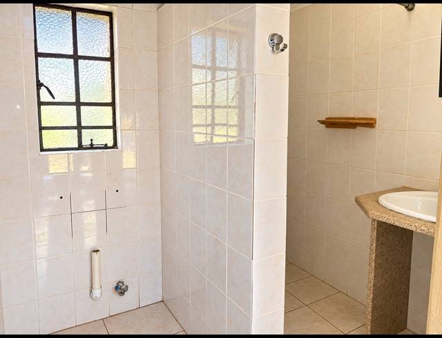 3 BEDROOM FREESTANDING FOR SALE IN CRYSTAL PARK